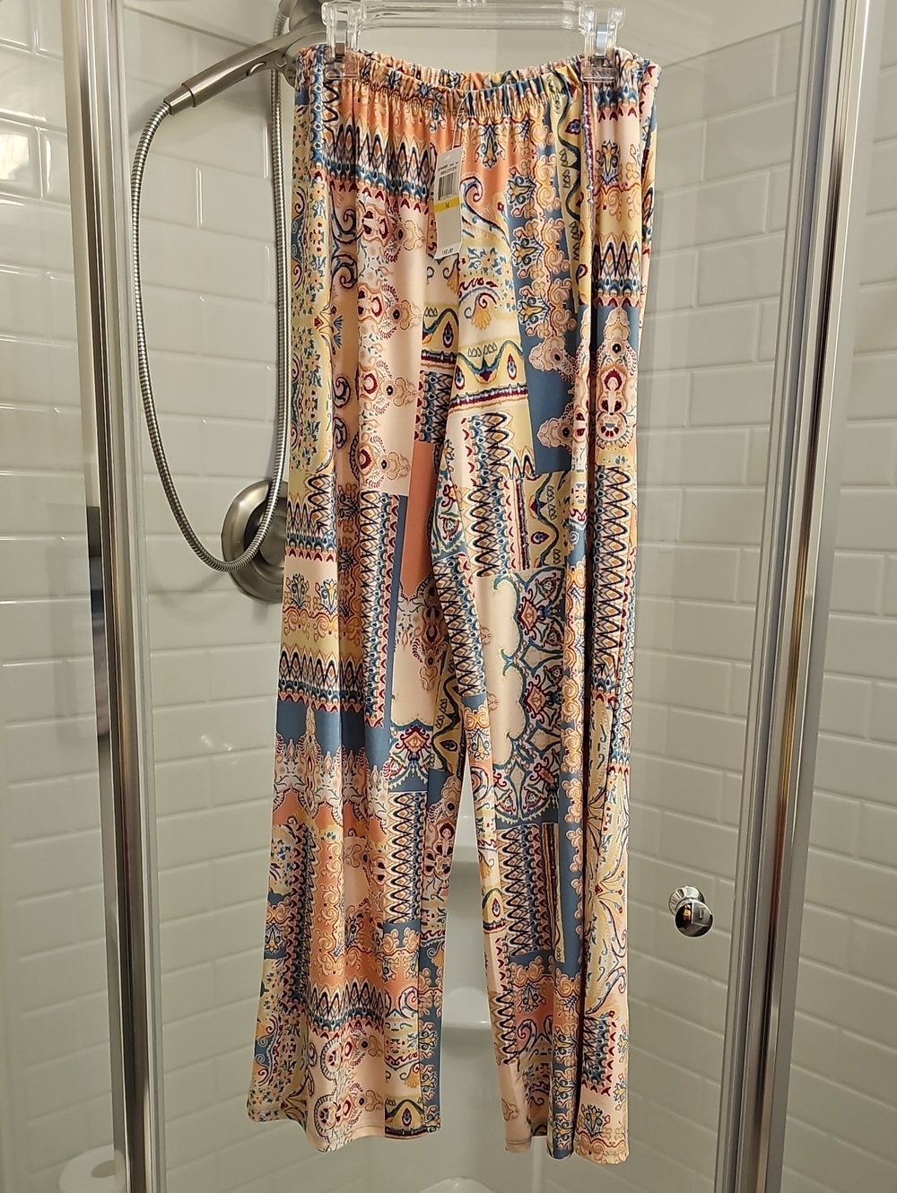 Melissa Paige Colorful Paisley Bohemian Flowy Pants. NWT. Size MED.